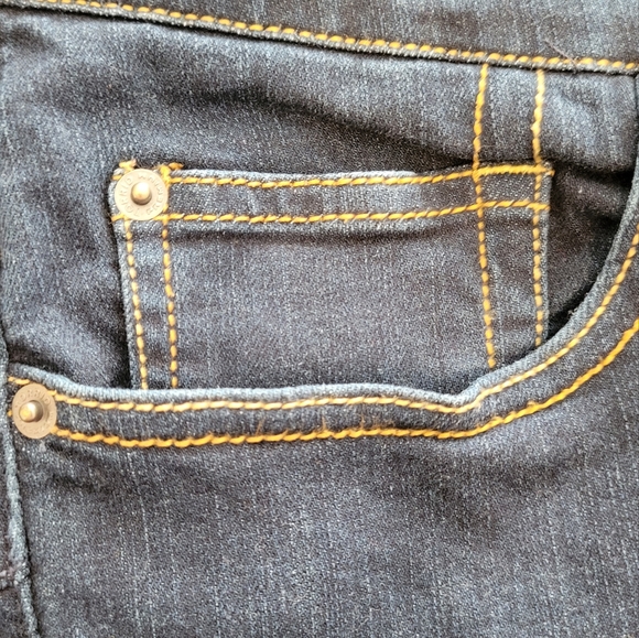 Torrid Bombshell Skinny Jeans in size 20 - EUC - Picture 8 of 11